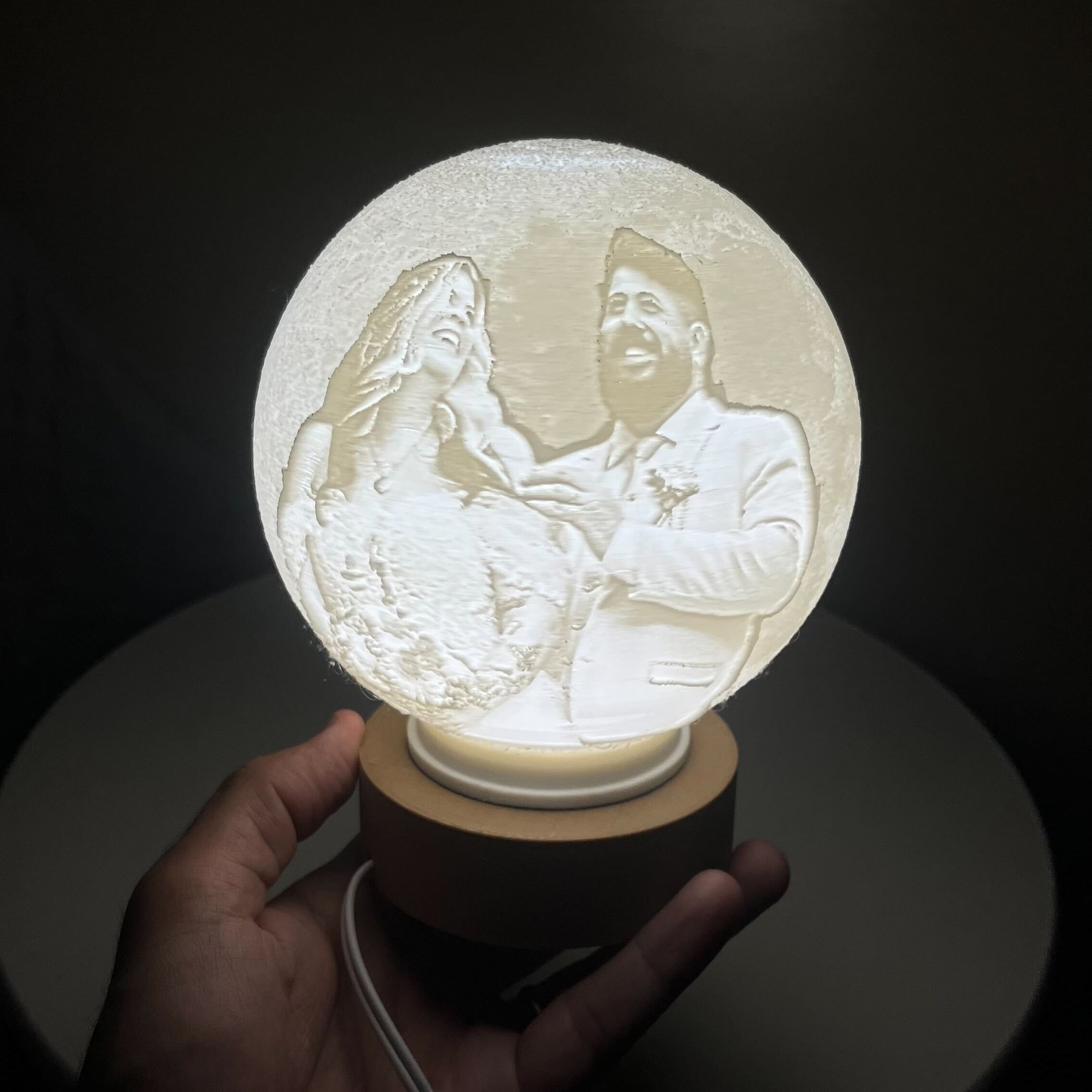 Luminária Lua 3D Personalizada com Foto e Frase – 15 cm
